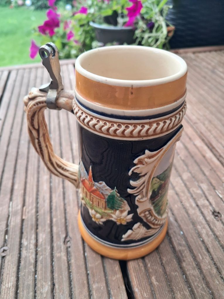Ceramiczny niemiecki kufel