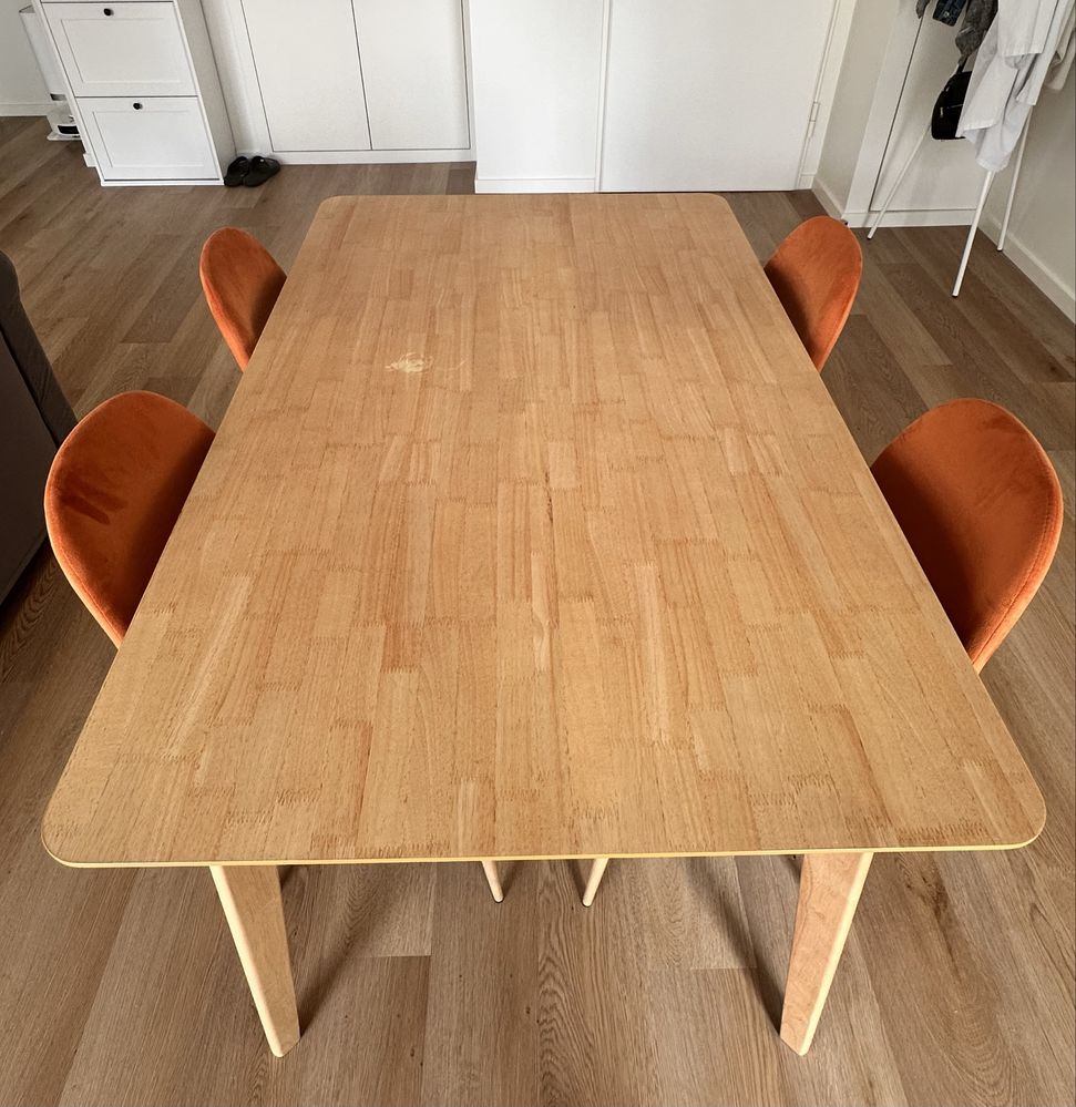Mesa de Jantar e Cadeiras