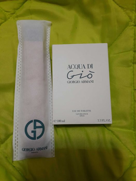 Nowa "Acqua di Gio" EdT 100 ml dla kobiet + wachlarz Armani gratis!