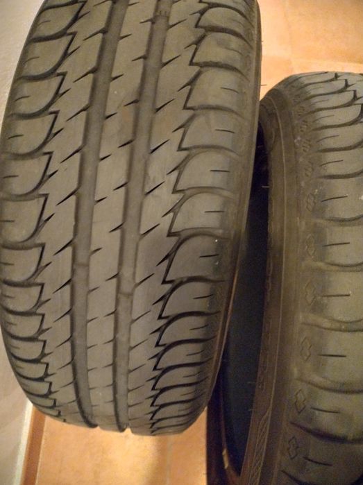 Pneus par 2 Mercedes Classe A 180 - 205/55/R16 bom rasto!