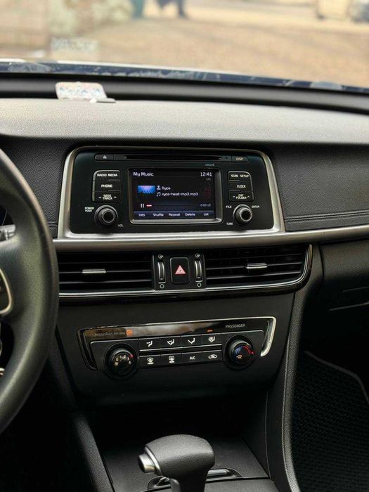 Автомобіль Kia Optima 2016