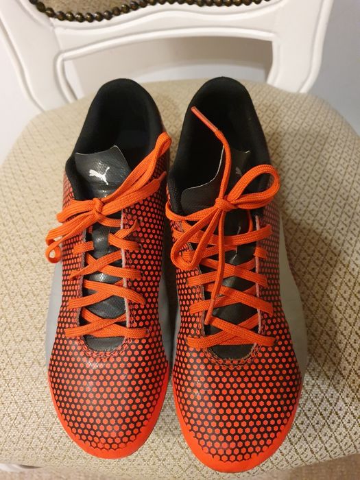 Korki Puma 42 piłka nożna