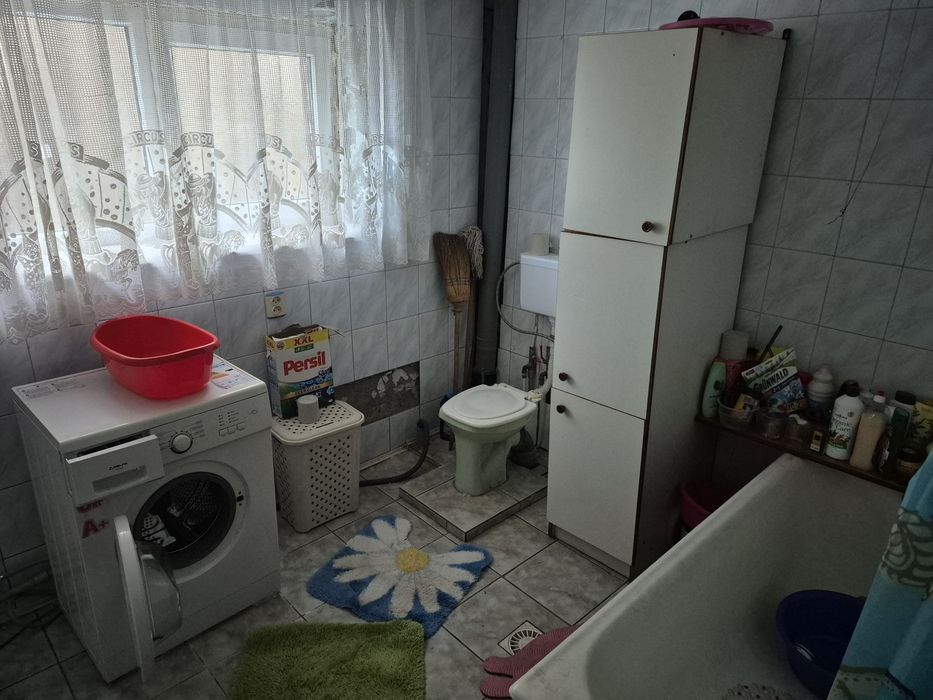 Продаж двохповерхового будинку Росвигово.