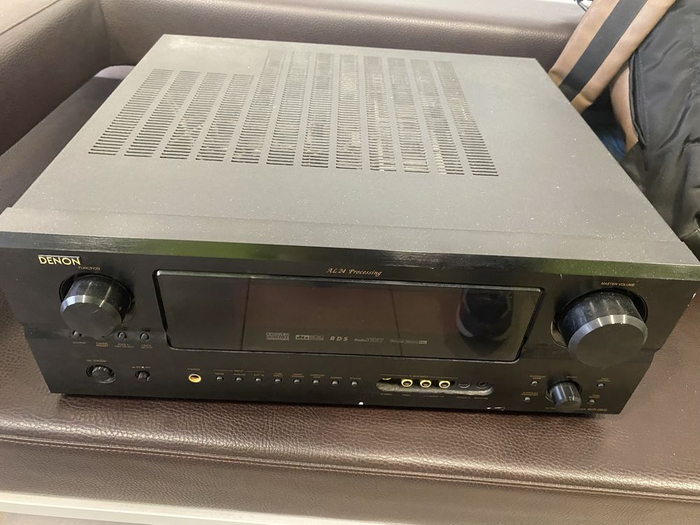 Ресивер Denon AVR-2805