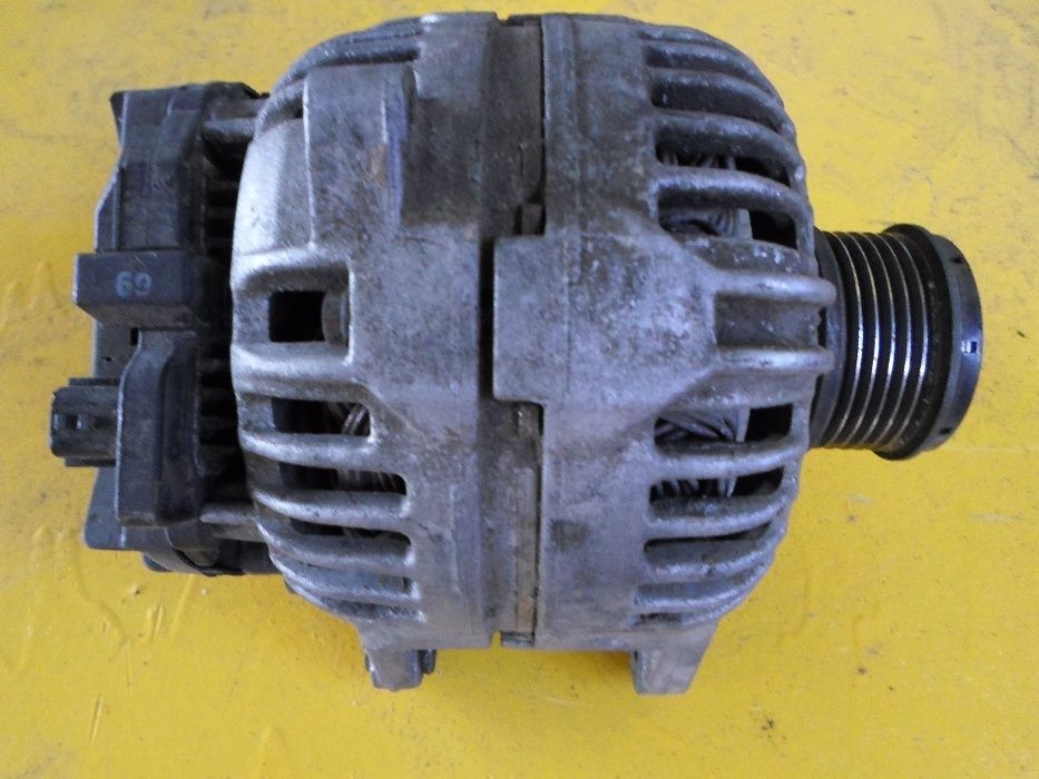 Стартер 1.5 DCI Bosch Valeo Renault Kangoo 2 Рено Кенго