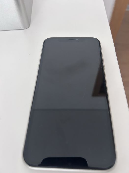 Iphone 11 branco 64 gb impecavel e todo original