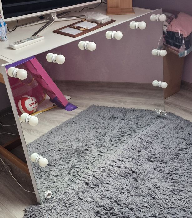 Lustro 120x80 Do makijażu,makeup
Ilość opraw żarówek: 12
Długość pr