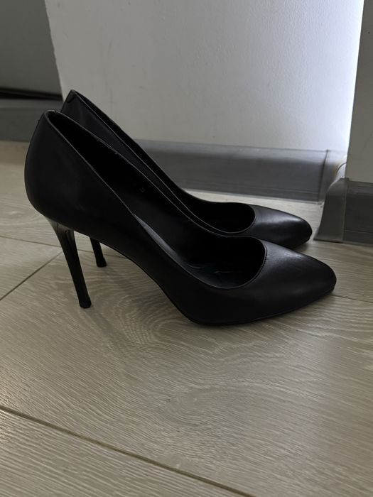 Черные кожаные туфли лодочки attizzare