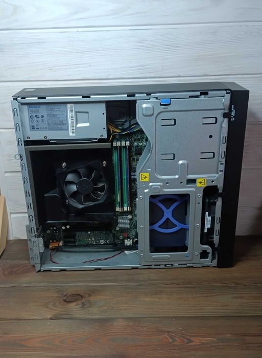 ПК Lenovo ThinkStation P310 SFF(i5-6500/16GBRAM/SSD 240GB)