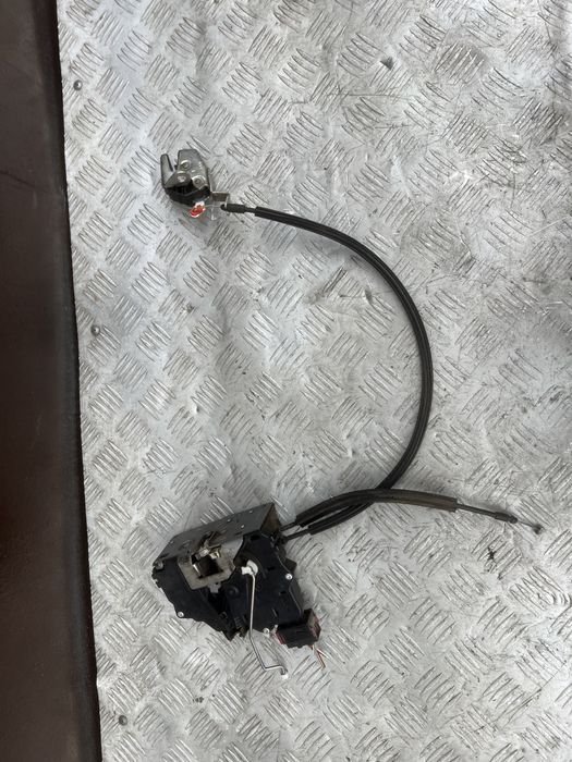 Замок двери, задней левой, Fiat Fiorino/Citroen Nemo