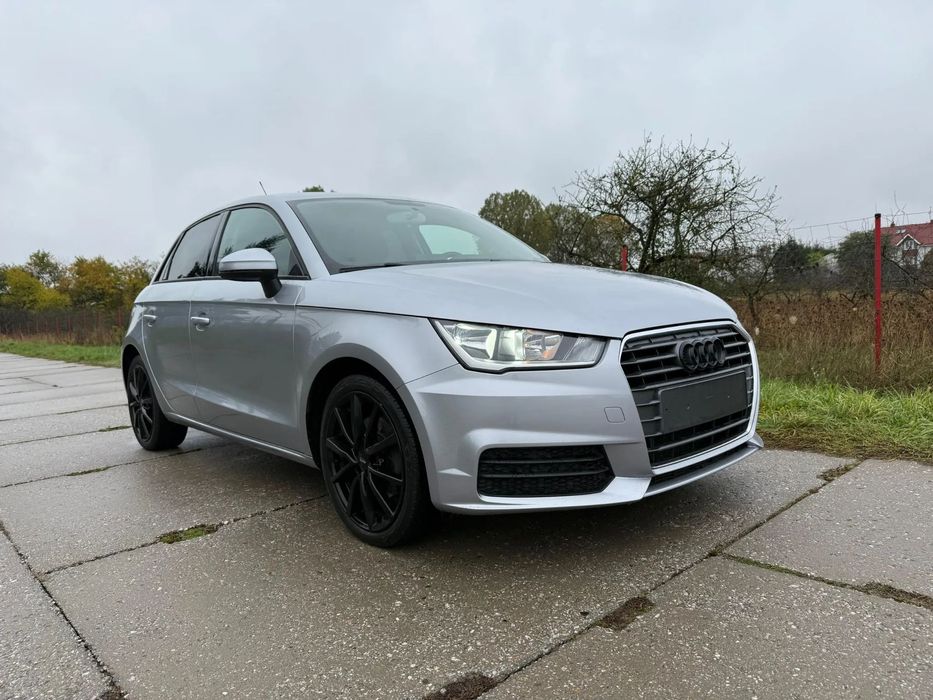 Audi A1 Zadbany niski przebieg benzyna 5drzwi