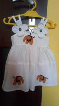 Sukienka letnia niemowlęca biała w słoniki rozmiar około 74-80