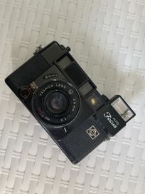 Yashica Auto Focus z obiektywem