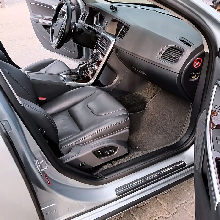Volvo S60 d4 2017, дизель, макс.