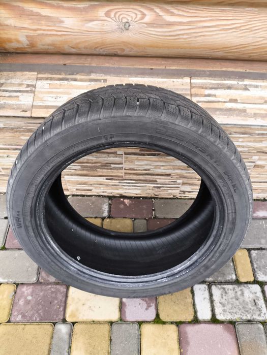 Автомобільні шини Nokian 225/45 R17. Комплект 4 штуки