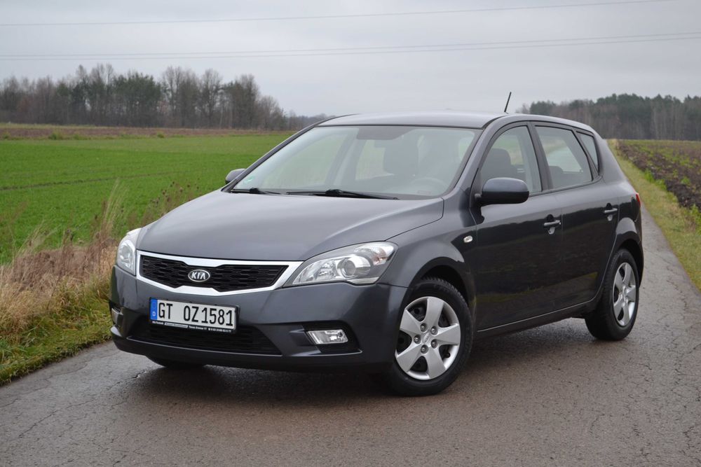Kia Cee"d LIFT 1.4 Benzyna Klima Grz.Fotele Oryginał 132 tyś Przebiegu