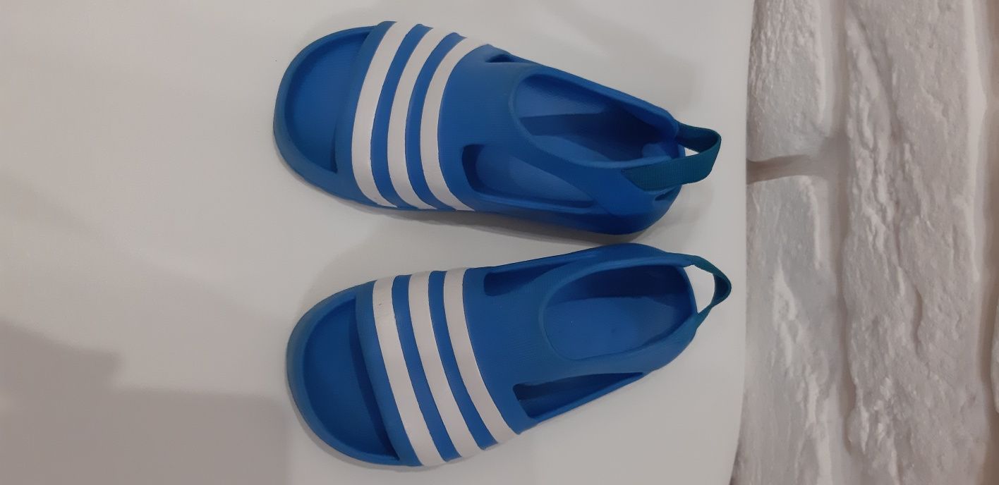 Босоножки adidas. 8 С. 16,5 см стелька