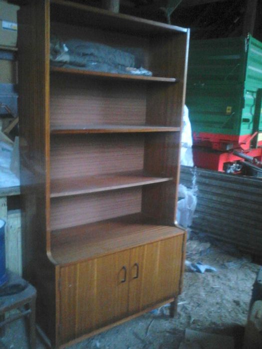 sprzedam biblioteczke PRL meble