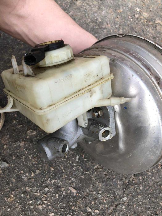 вакуумный усилитель тормозов  BMW E 60 E 61