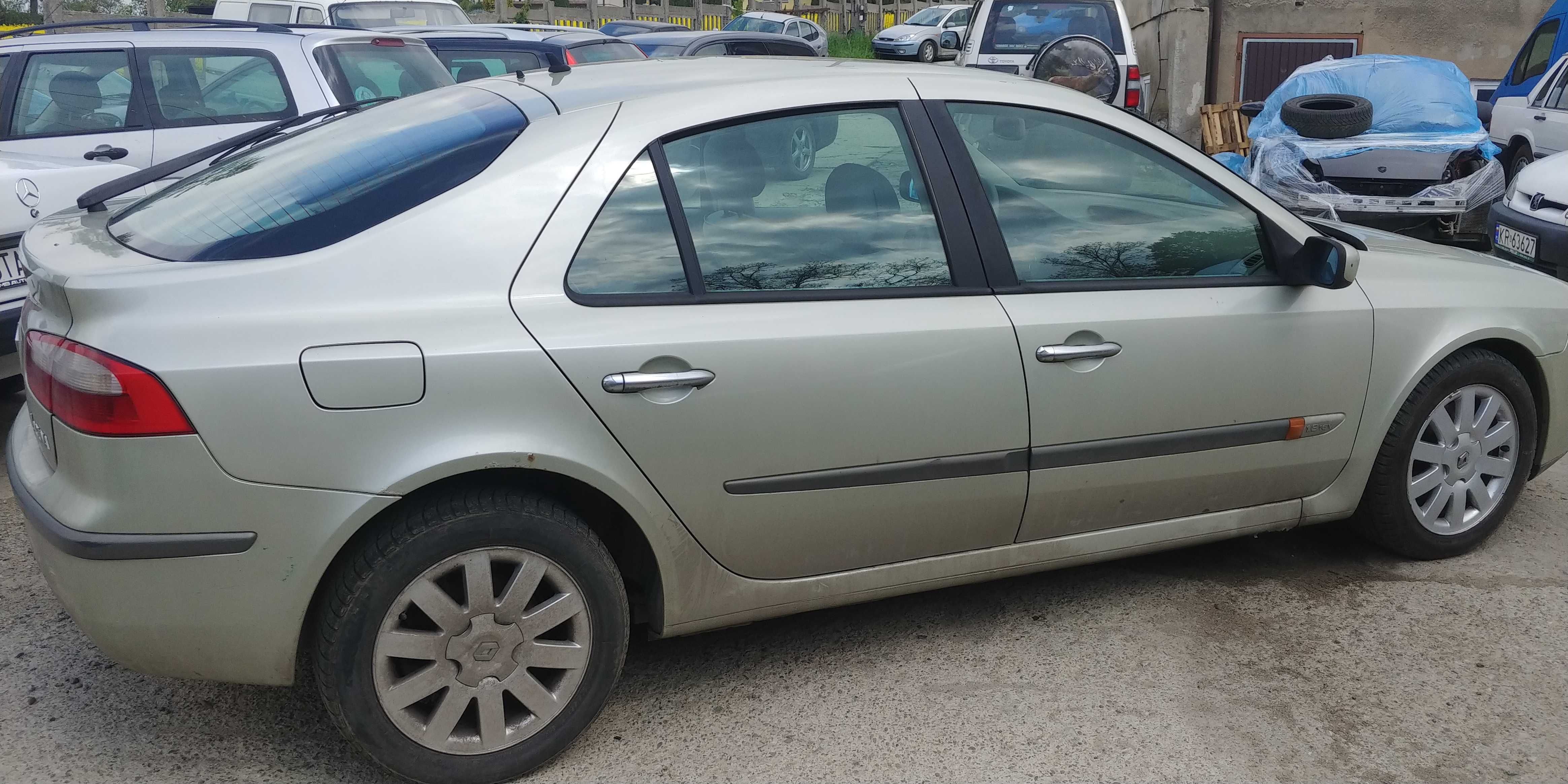 Renault Laguna II 2 Hathback 1.8 16V Maska Przód Lampy Zderzak Atrapa