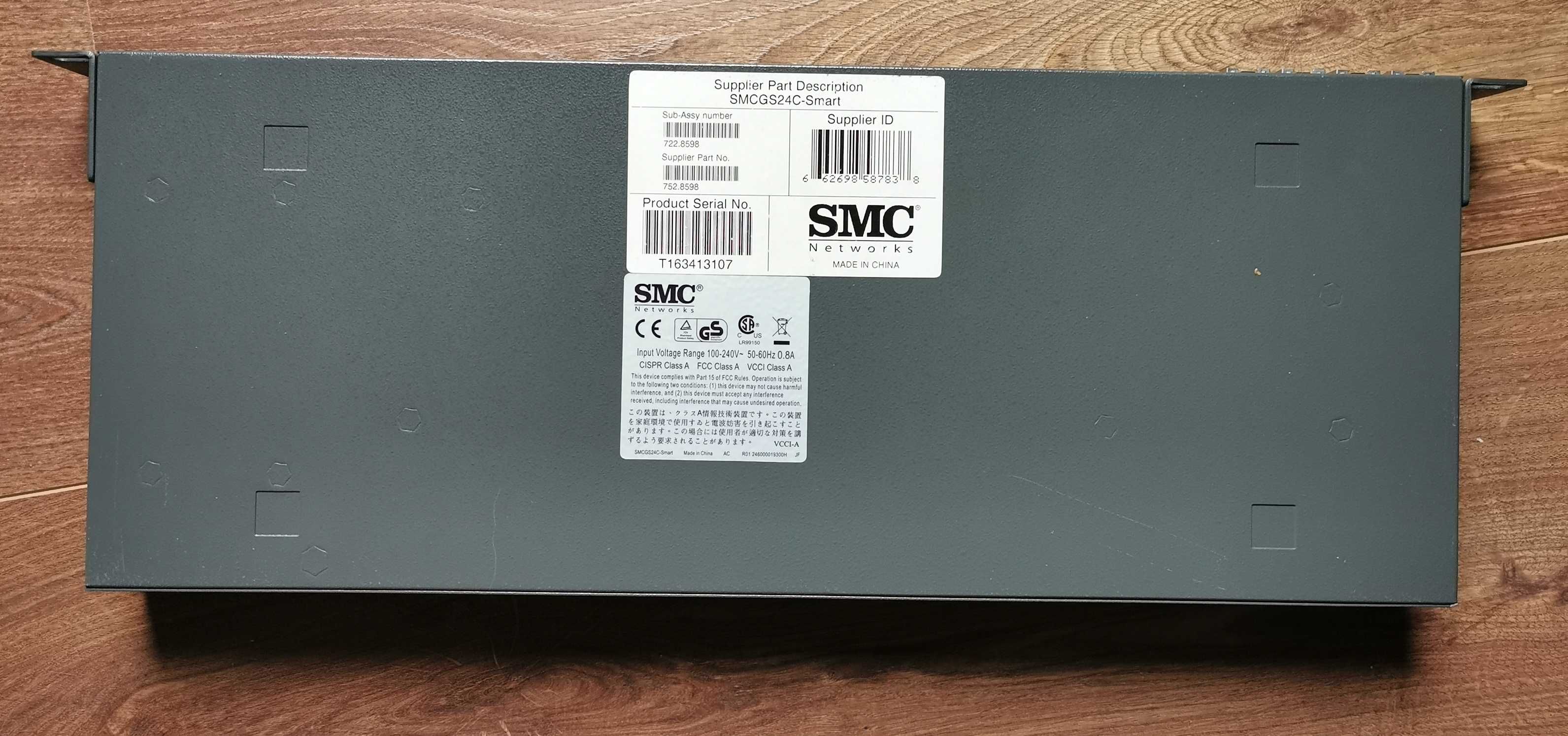 Switch SMC SMCGS 24c Smart EZ 10/100/1000 24-Port Gigabit