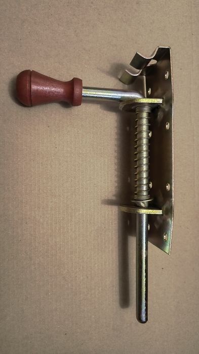 Засов для воріт, дверей