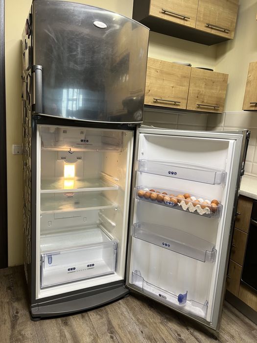 Продам ХОЛОДИЛЬНИК Whirlpool