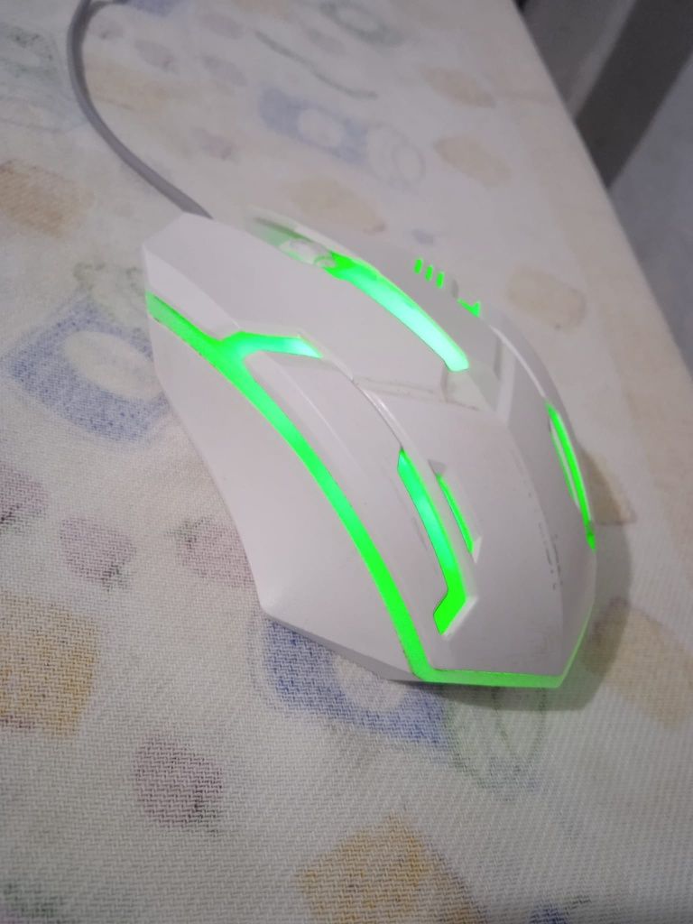 Mouse Branco RGB