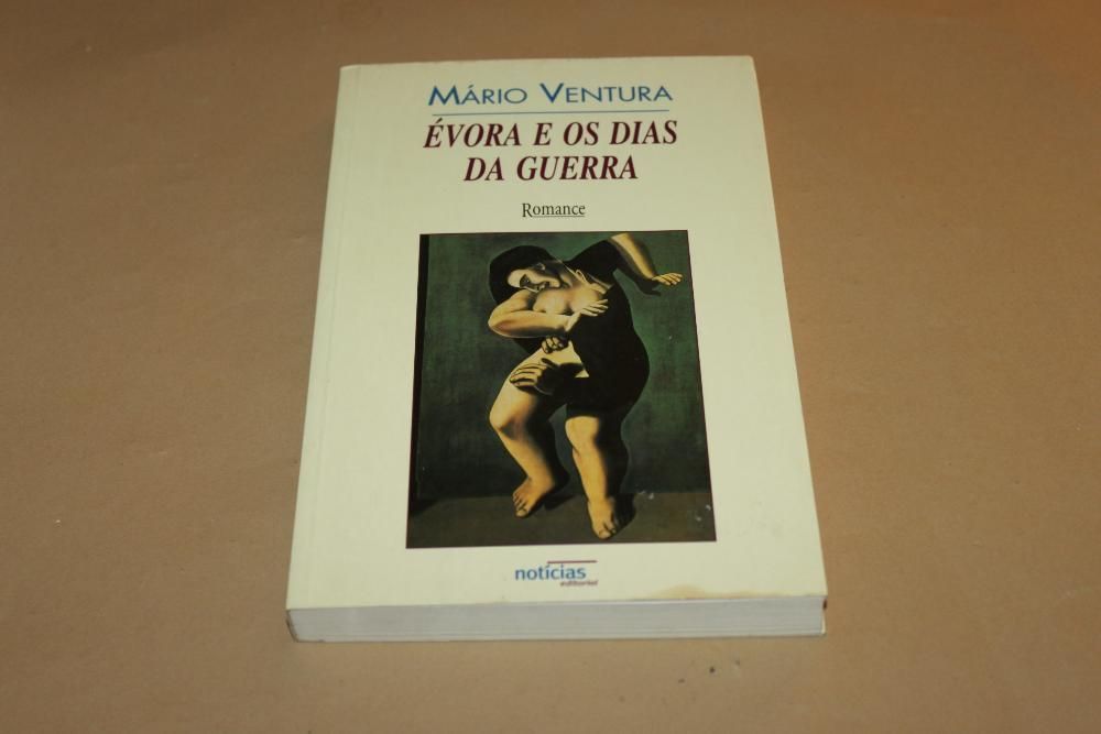 Évora e os Dias da Guerra de Mário Ventura