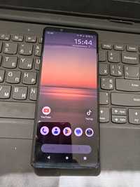 Продам Sony Xperia 1 II, японец.