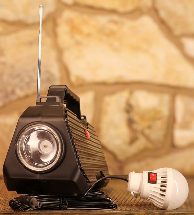 Універсальний, аварійний ліхтар-сонячна станція  модель ЕР-519