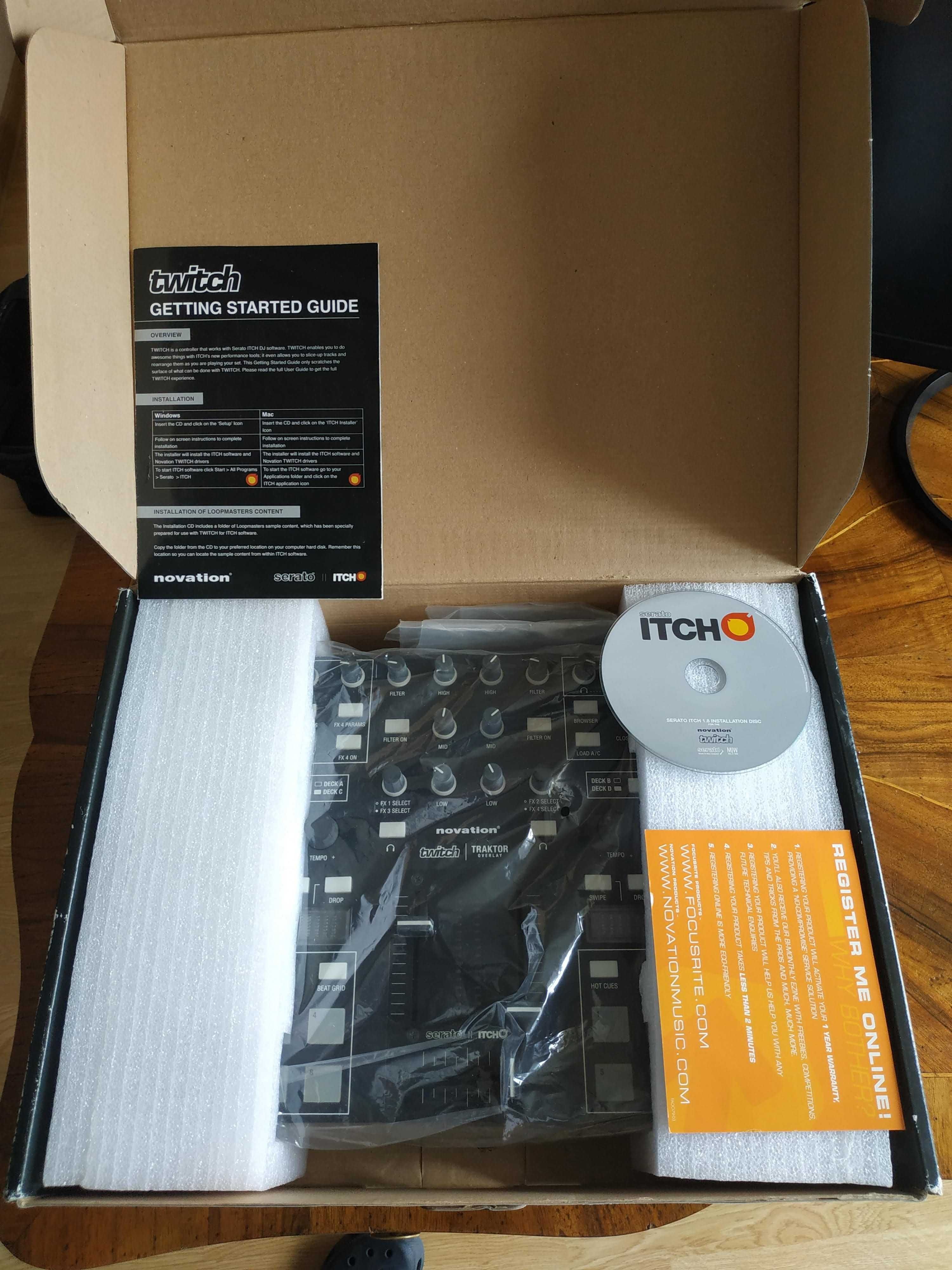 Novation TWITCH|Traktor & Serato DJ Controller