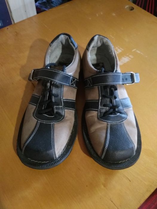 Продам кроссовки и Штангетки