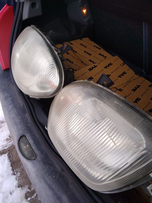 Komplet lamp clio II przód CENA ZA CAŁOŚĆ