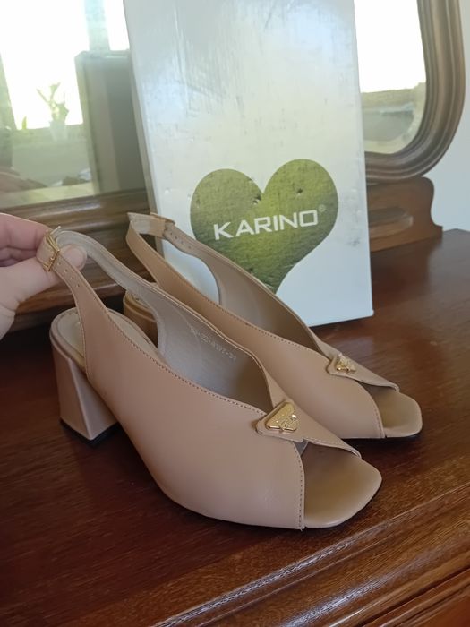 Buty Karino na komunię r.39 skóra