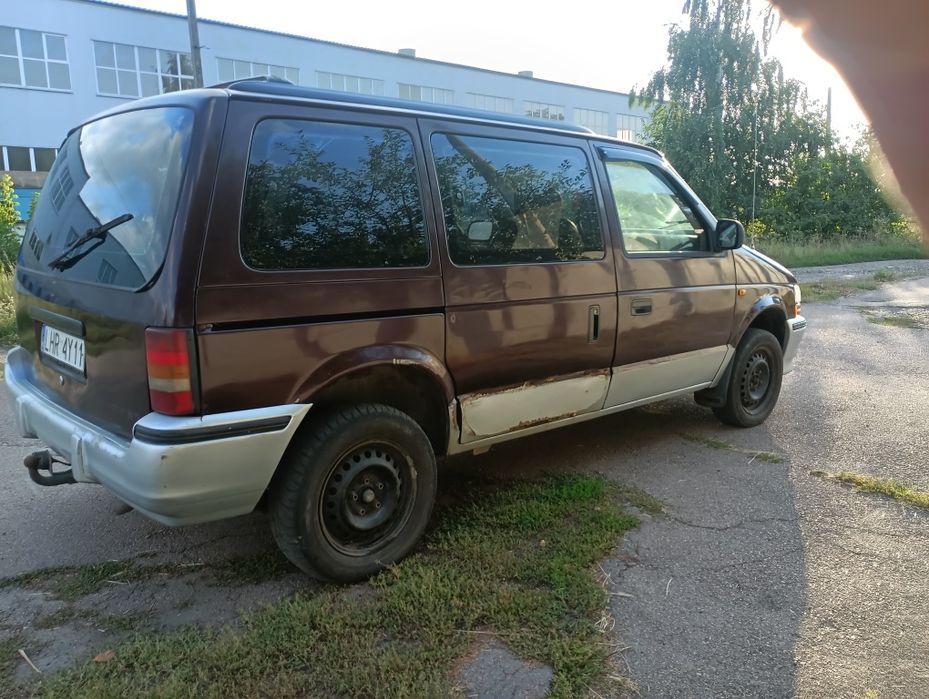 Продам  авто Chrysler Voyager!