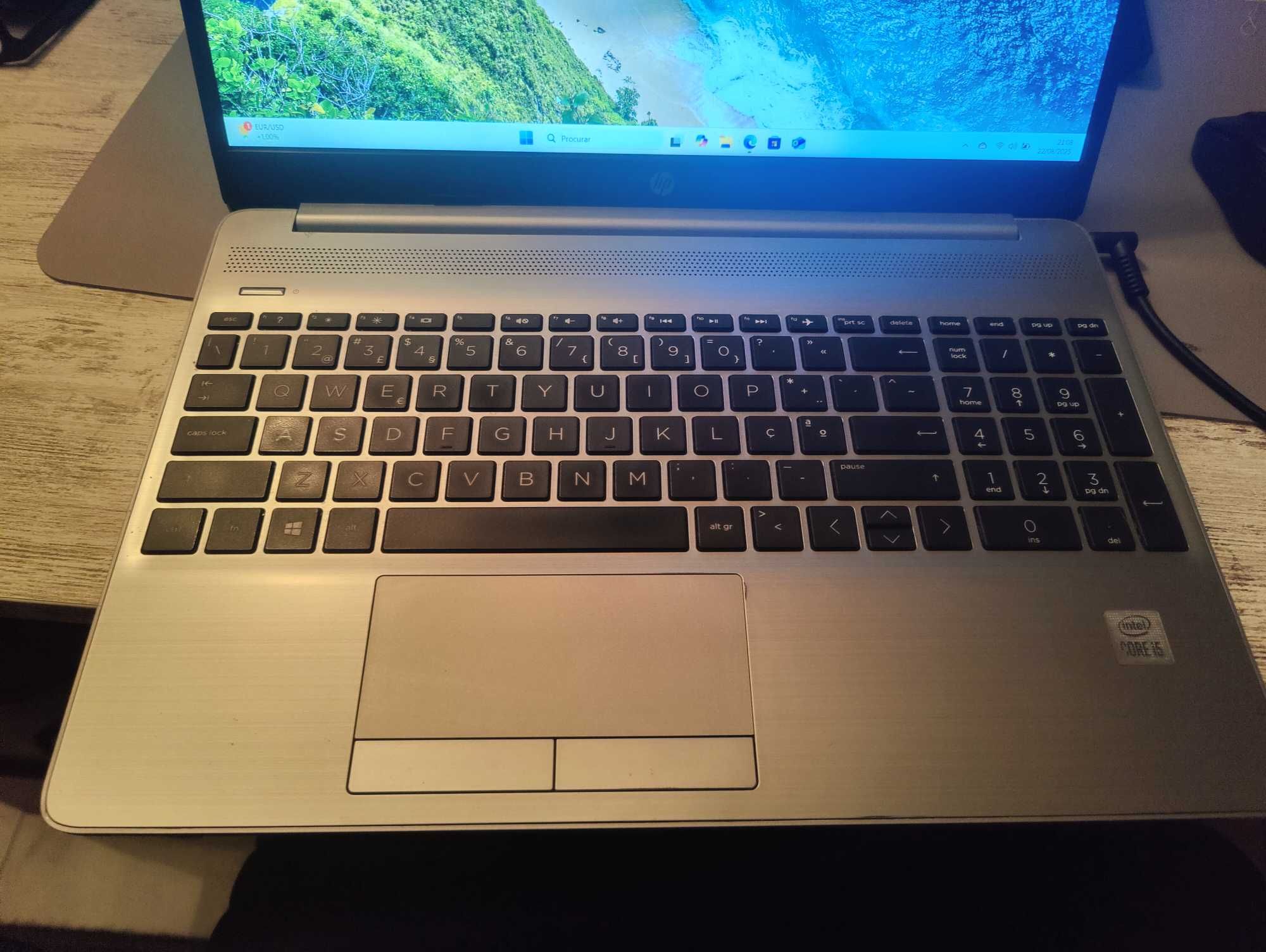 HP hqtre Core i5
