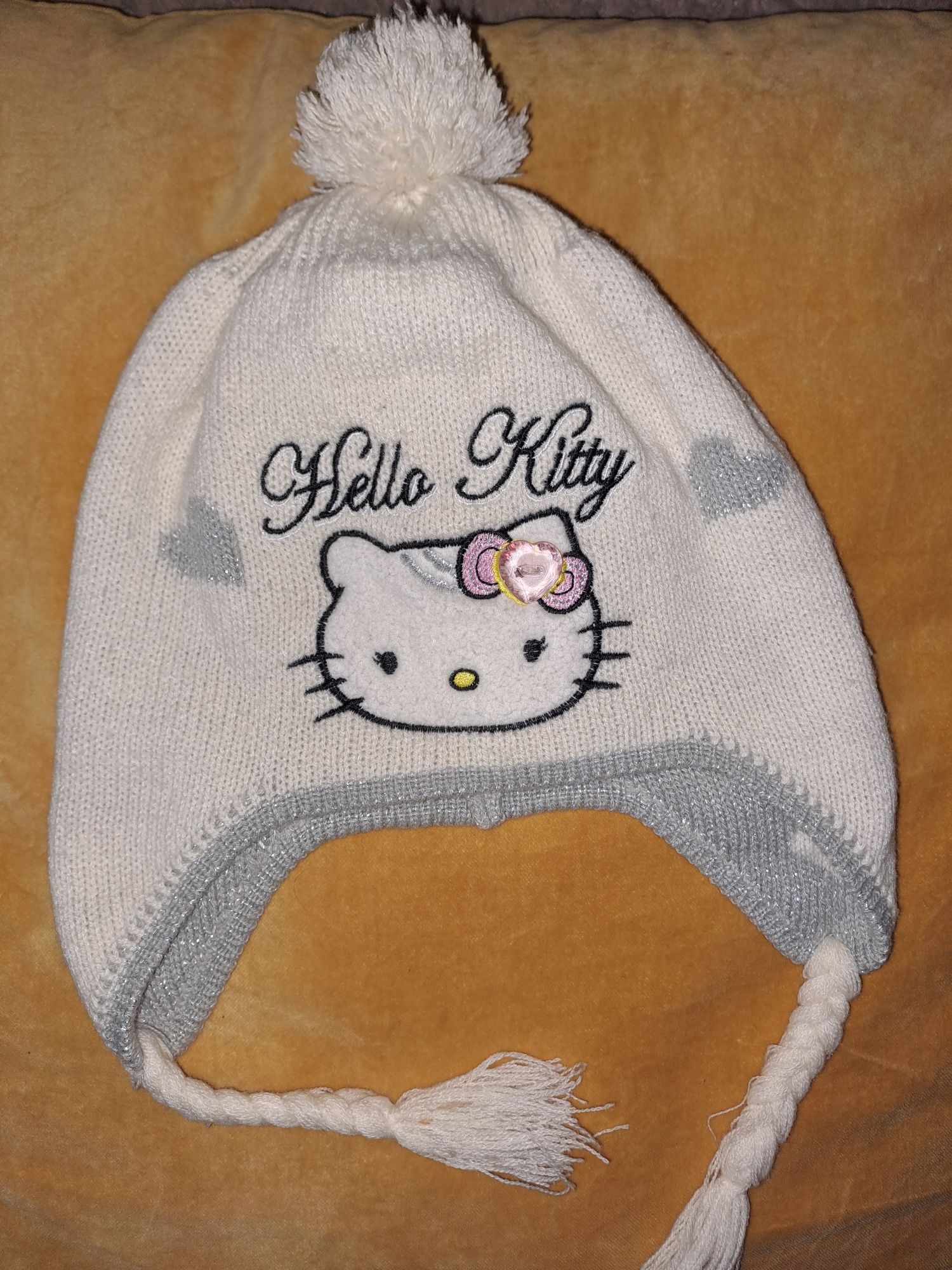 Czapka dla dziewczynki Hello Kitty na ok. 6 lat
