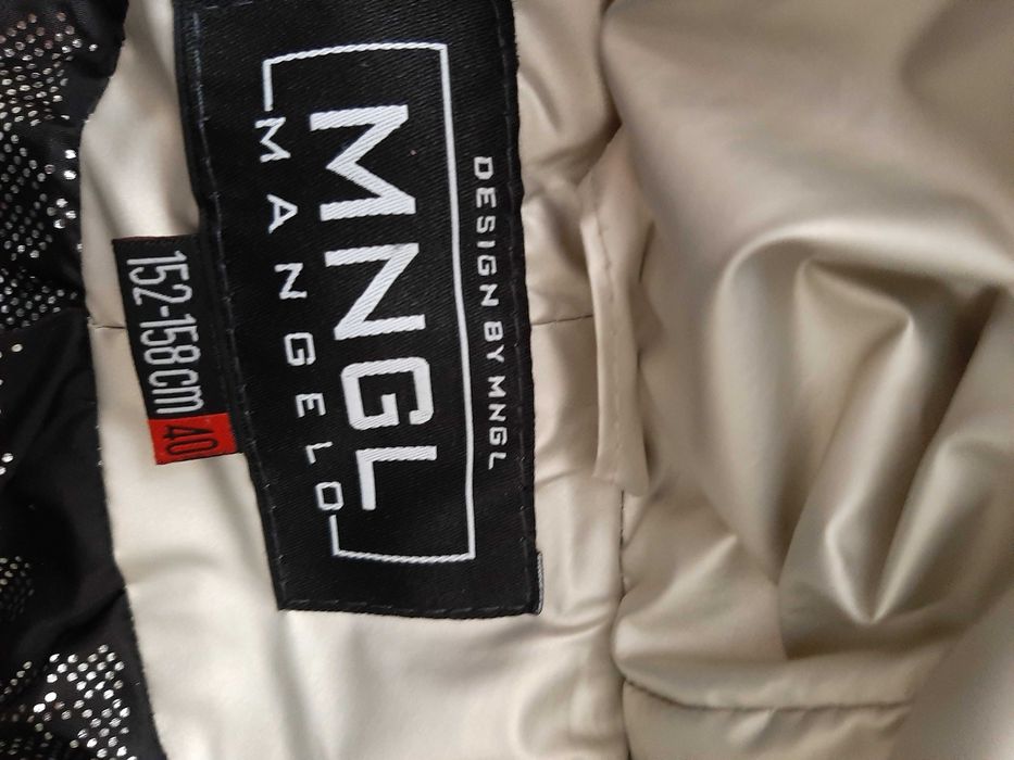 Зимове пальто на дівчинку