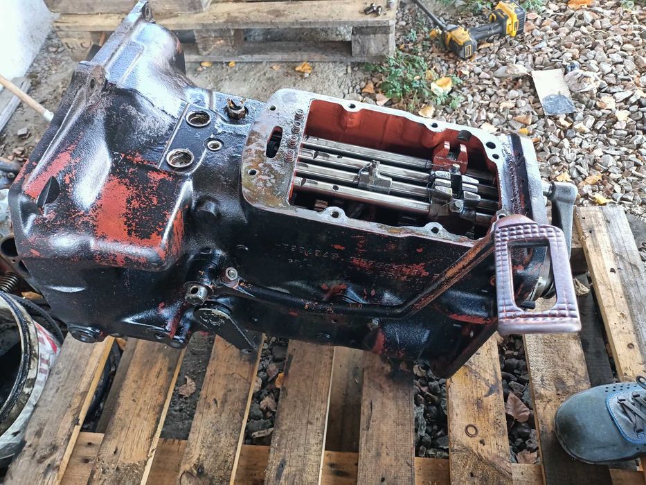 skrzynia most zwolnice mf massey ferguson 255 ,3512 ursus 2812 części