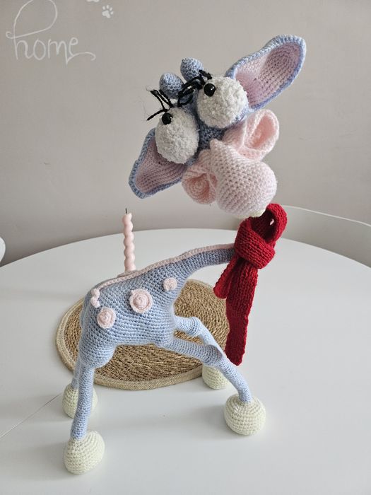 Амігурумі жираф в'язана іграшка