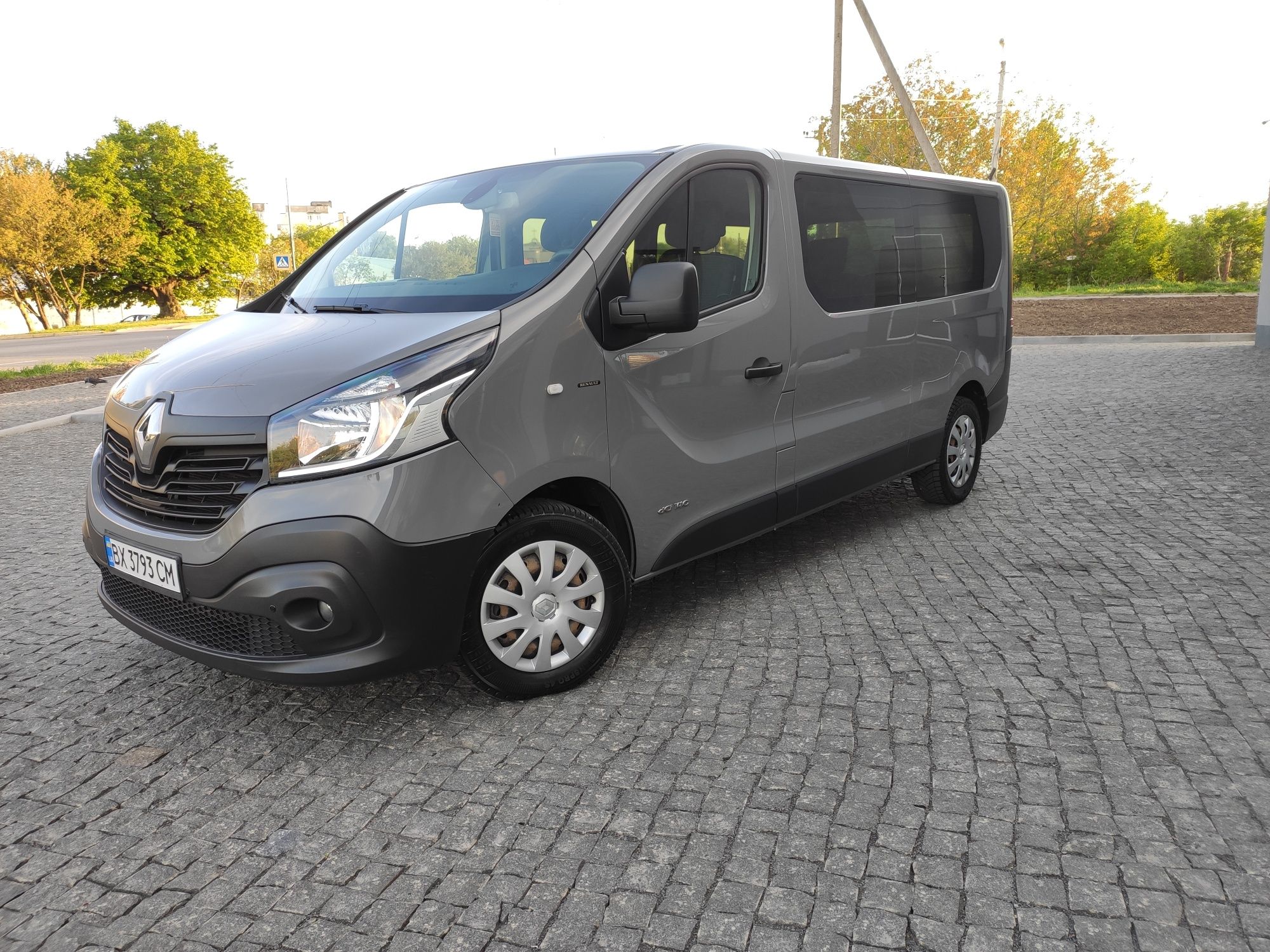 Продам Renault Trafic 2015