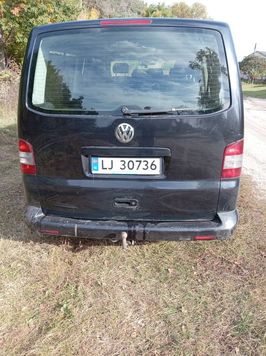Volkswagen Multivan на бойовому ходу