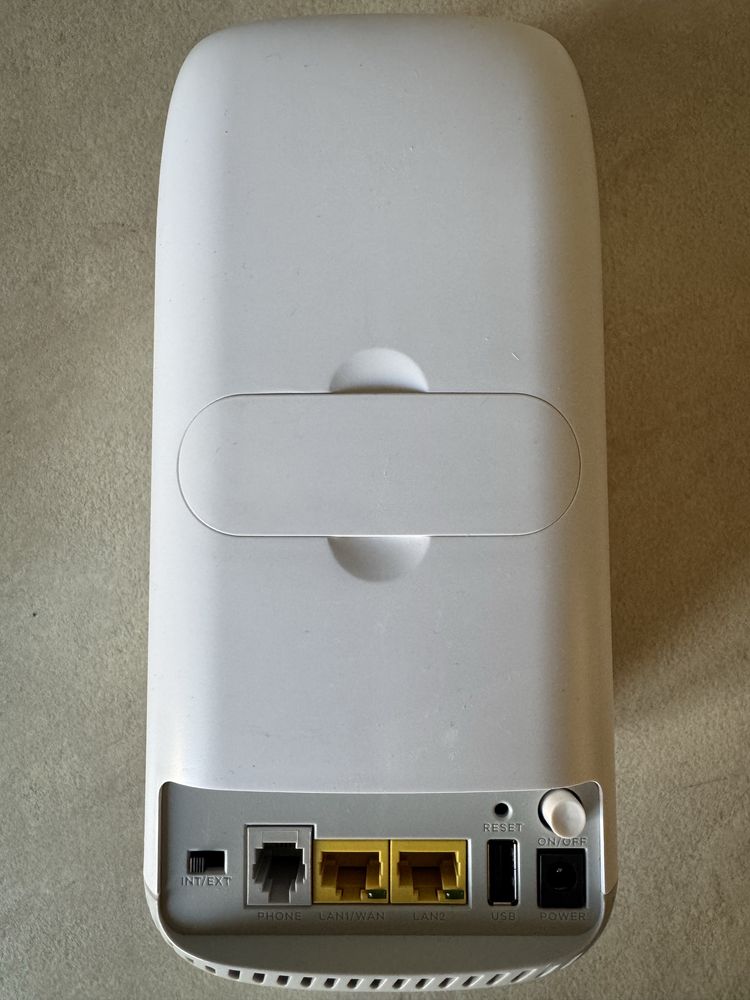Router stacjonarny  Zyxel LTE5388