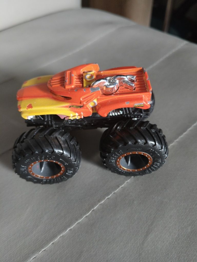 Hot wheels monster truck