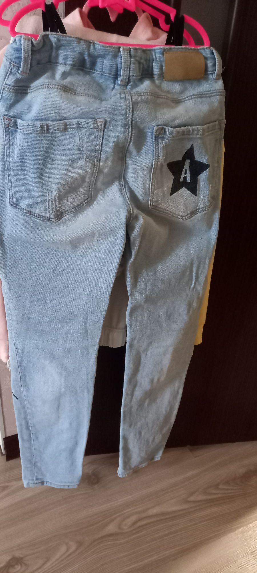 Фирменные джинсы zara р140