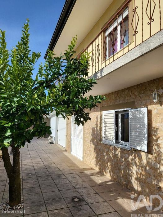 Casa / Villa T5 em Tourais e Lajes de 425,00 m2