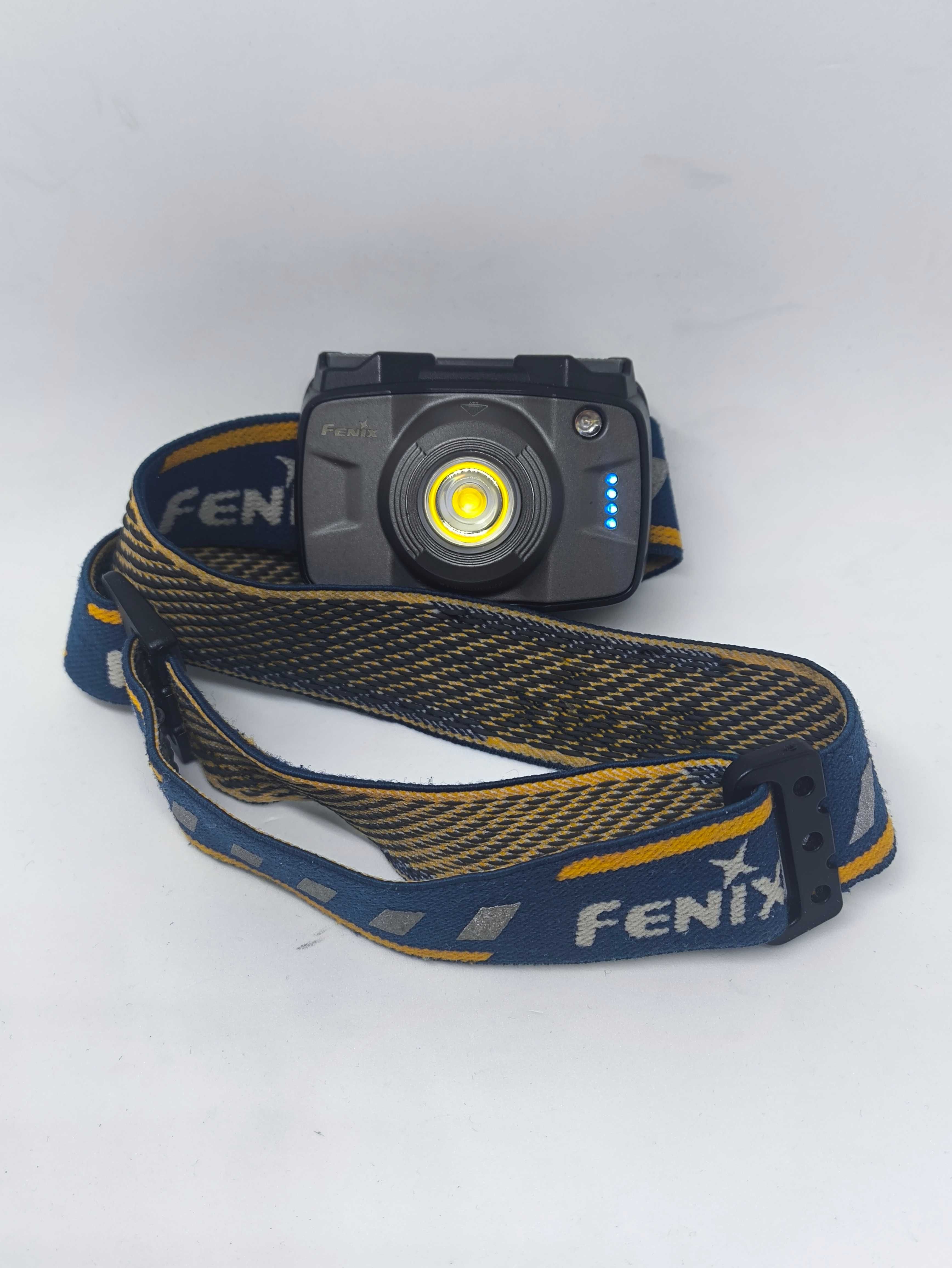 Latarka Fenix ​​HL32R