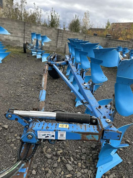 Плуг 6-корпусний Lemken EuroDiamant 8. Плуги Лемкен б/в