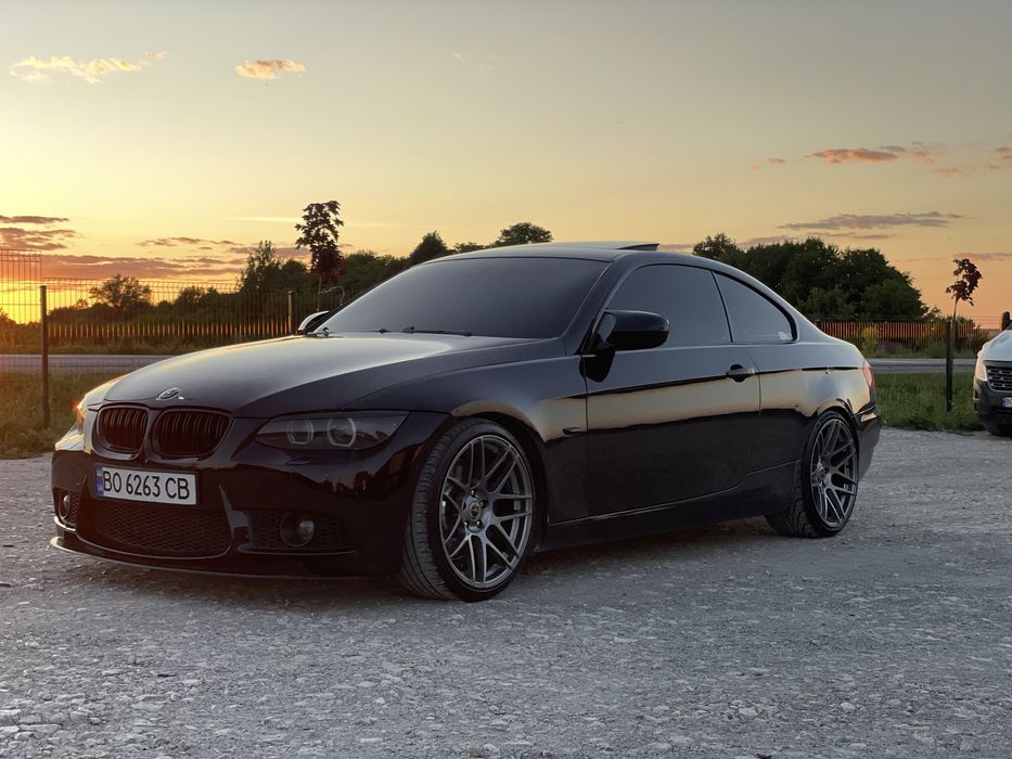 Продам бмв е92 335i